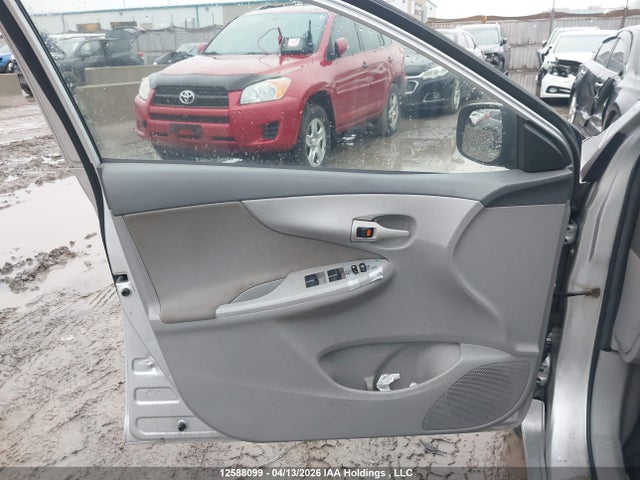 2010 Toyota Corolla Ce მანქანა იყიდება აუქციონზე, vin: 2T1BU4EE0AC240293, აუქციონის ნომერი: 12588099
