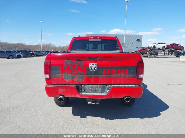 12588102 :رقم المزاد ، 1C6RR7MT6JS250527 vin ، 2018 Ram 1500 Sport مزاد بيع