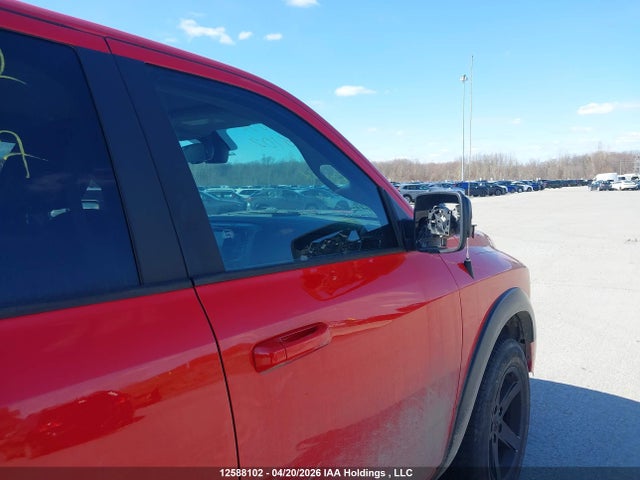 12588102 :رقم المزاد ، 1C6RR7MT6JS250527 vin ، 2018 Ram 1500 Sport مزاد بيع