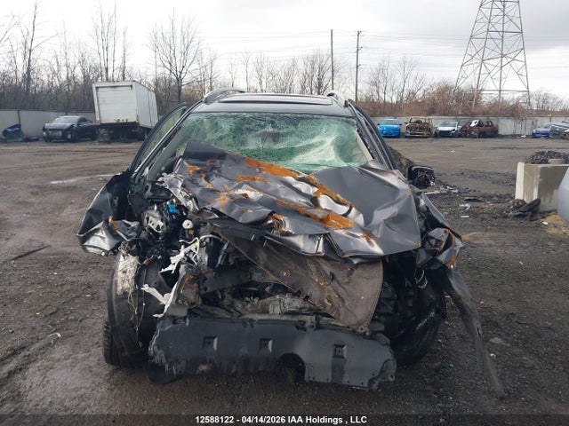 JTMRFREV3JJ736277 Toyota Rav4 Xle