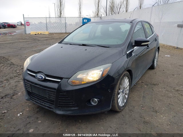 12588125 :رقم المزاد ، 1FAHP3N27CL438372 vin ، 2012 Ford Focus Titanium مزاد بيع