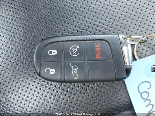 12588132 :رقم المزاد ، 3C4NJDDB1MT568370 vin ، 2021 Jeep Compass Trailhawk مزاد بيع