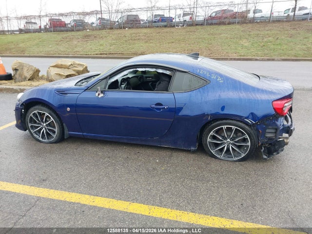 JF1ZNAA16H8709928 Toyota 86 Special Edition