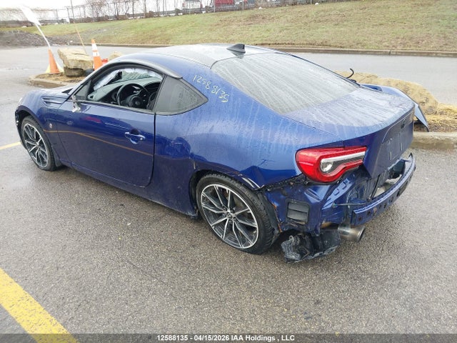 JF1ZNAA16H8709928 Toyota 86 Special Edition