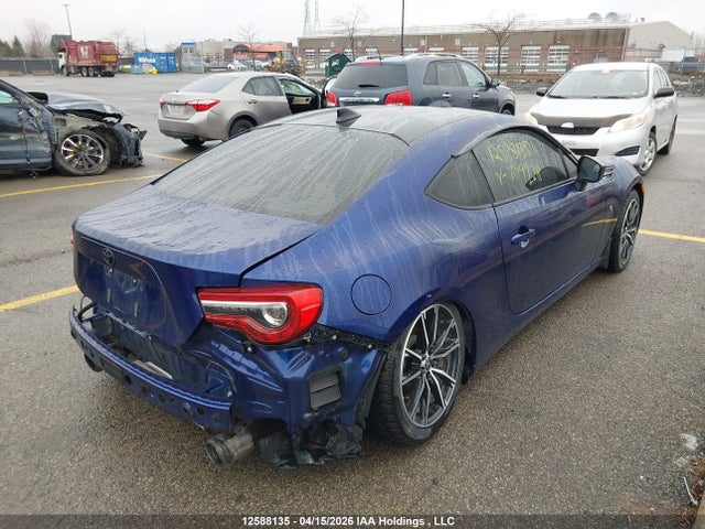 JF1ZNAA16H8709928 Toyota 86 Special Edition
