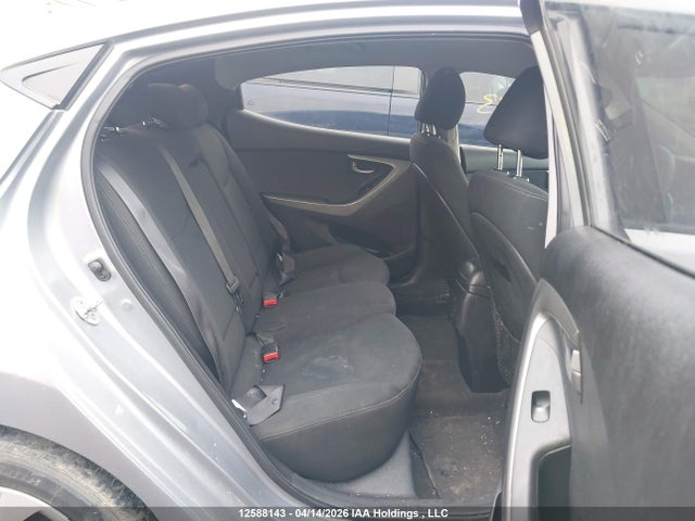 5NPDH4AE9FH621115 Hyundai Elantra Se/sport/limited