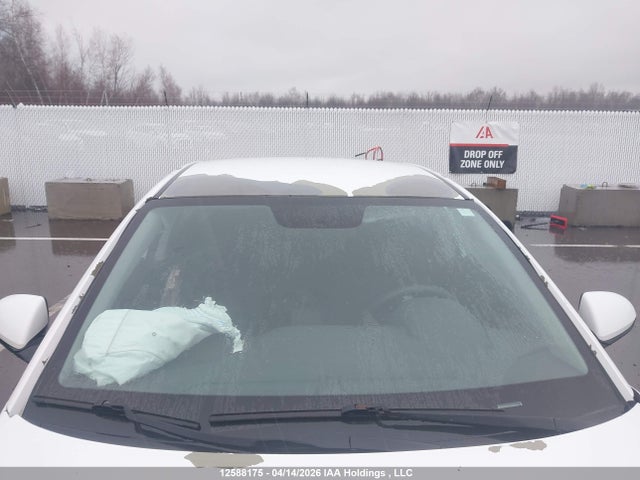 5NPD74LF0HH090172 Hyundai Elantra Le