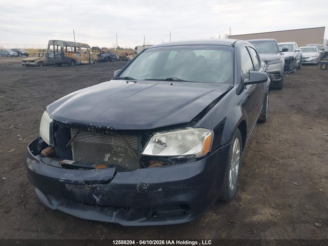 12588204 :رقم المزاد ، 1C3CDZAB1CN217915 vin ، 2012 Dodge Avenger مزاد بيع