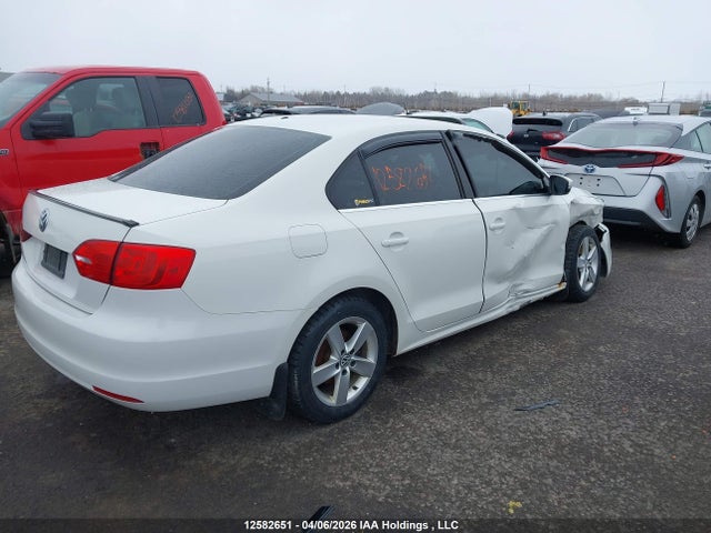 12582651 :رقم المزاد ، 3VWDL7AJ5BM053332 vin ، 2011 Volkswagen Jetta 2.0 Tdi Comfortline مزاد بيع