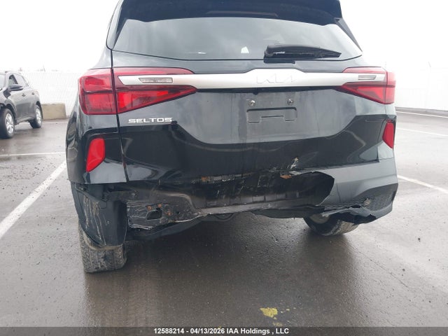 KNDEPCAA7P7426988 KIA Seltos Lx