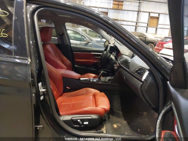 WBA8A3C39HK692926 BMW 320i Xdrive