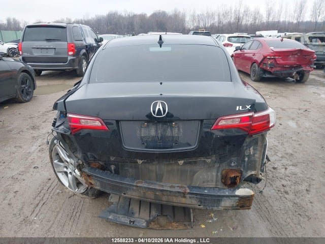 12588233 :رقم المزاد ، 19UDE2F79JA800571 vin ، 2018 Acura Ilx Premium/technology Package مزاد بيع