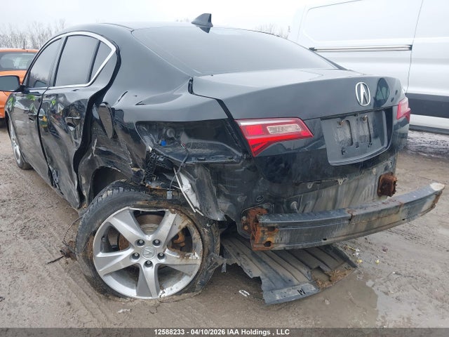 12588233 :رقم المزاد ، 19UDE2F79JA800571 vin ، 2018 Acura Ilx Premium/technology Package مزاد بيع