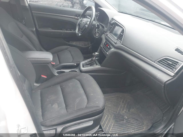 KMHD84LF4JU582501 Hyundai ELANTRA GL