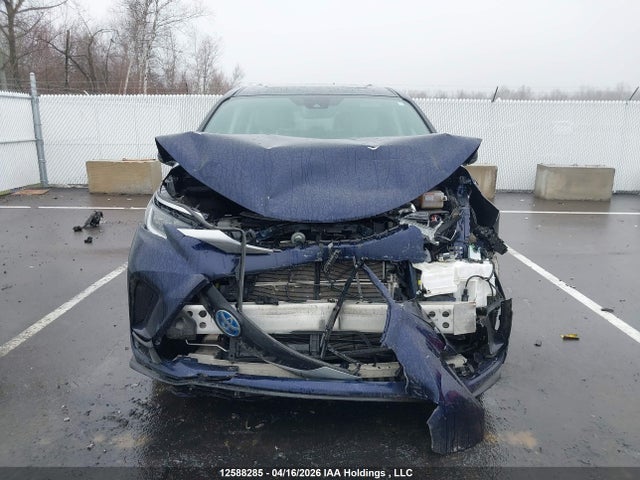 12588285 :رقم المزاد ، 5TDGRKEC4MS050096 vin ، 2021 Toyota Sienna Xse 7-passenger مزاد بيع
