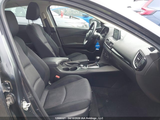 3MZBM1V73FM231888 Mazda 3 TOURING