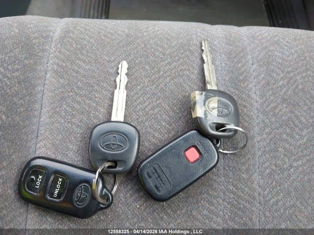 2000 Toyota Camry Ce/le/xle მანქანა იყიდება აუქციონზე, vin: JT2BF22K5Y0276437, აუქციონის ნომერი: 12588325
