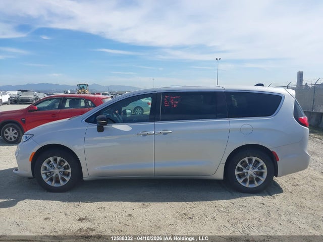 2026 Chrysler Pacifica Limited მანქანა იყიდება აუქციონზე, vin: 2C4RC1GG4TR240430, აუქციონის ნომერი: 12588332