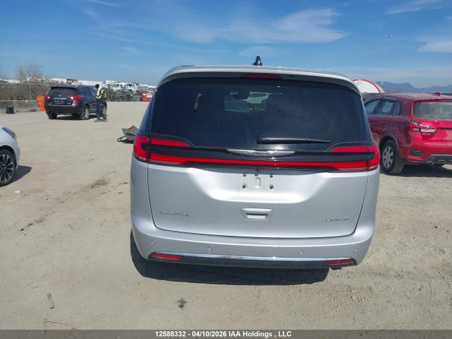 2026 Chrysler Pacifica Limited მანქანა იყიდება აუქციონზე, vin: 2C4RC1GG4TR240430, აუქციონის ნომერი: 12588332