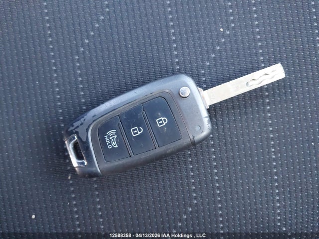 KMHRB8A37MU127508 Hyundai Venue Essential Auto Ivt With Two-tone Body Colour