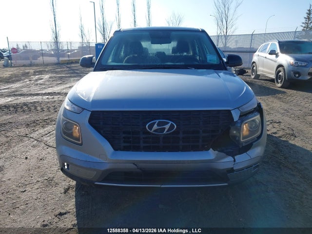 KMHRB8A37MU127508 Hyundai Venue Essential Auto Ivt With Two-tone Body Colour