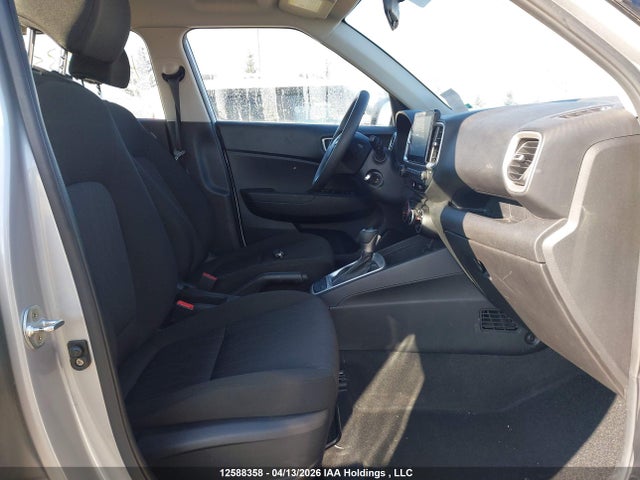 KMHRB8A37MU127508 Hyundai Venue Essential Auto Ivt With Two-tone Body Colour