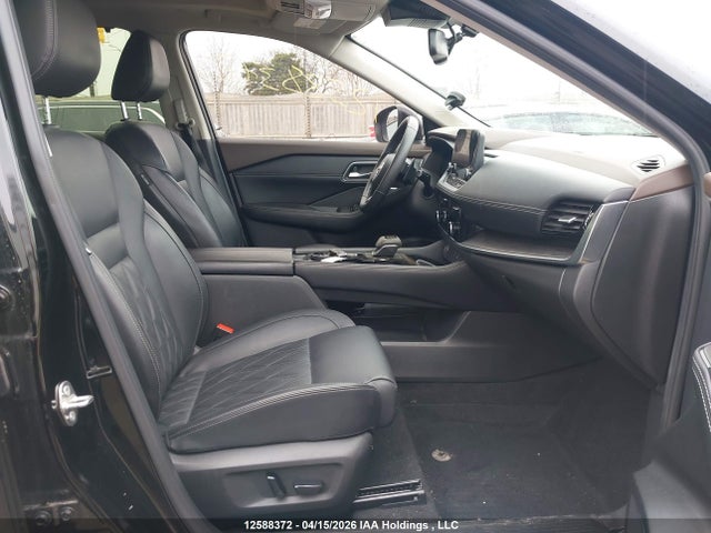 JN8BT3DD8PW323562 Nissan Rogue Platinum