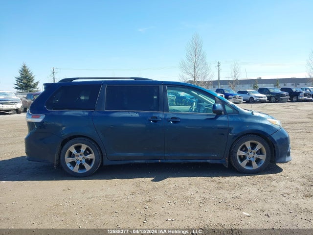 2012 Toyota Sienna Se 8 Passenger მანქანა იყიდება აუქციონზე, vin: 5TDXK3DC7CS178536, აუქციონის ნომერი: 12588377