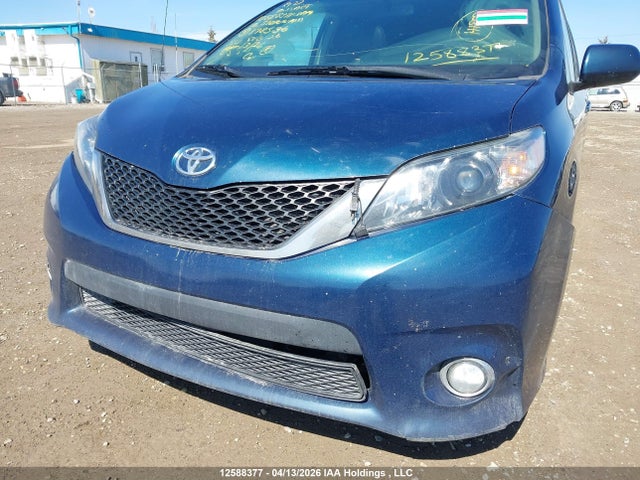 2012 Toyota Sienna Se 8 Passenger მანქანა იყიდება აუქციონზე, vin: 5TDXK3DC7CS178536, აუქციონის ნომერი: 12588377