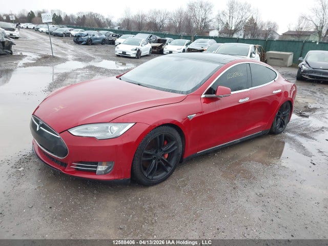 Продажа на аукционе авто 2014 Tesla Model S, vin: 5YJSA1H16EFP38421, номер лота: 12588406