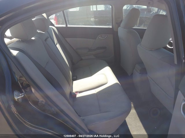 Продажа на аукционе авто 2015 Honda Civic Lx, vin: 2HGFB2F45FH053972, номер лота: 12588407