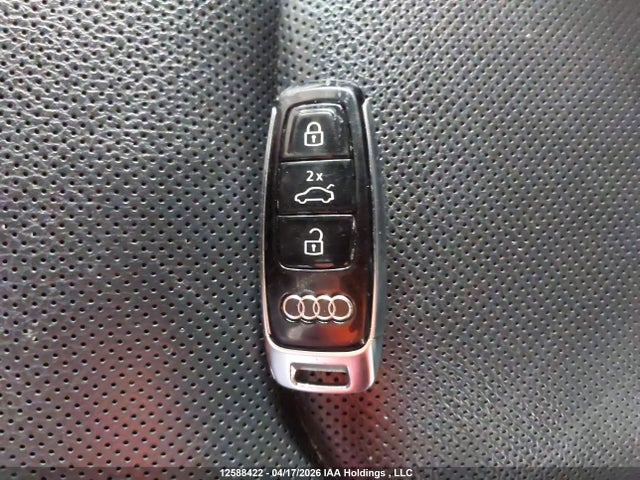 12588422 :رقم المزاد ، WA1MXBF74ND016757 vin ، 2022 Audi Q7 Progressiv مزاد بيع