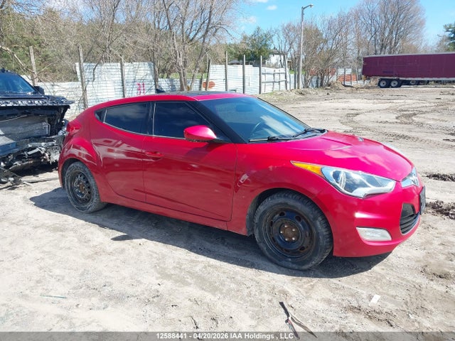 12588441 :رقم المزاد ، KMHTC6AD0DU105348 vin ، 2013 Hyundai Veloster Tech مزاد بيع