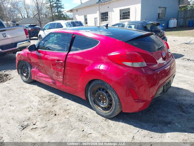 12588441 :رقم المزاد ، KMHTC6AD0DU105348 vin ، 2013 Hyundai Veloster Tech مزاد بيع