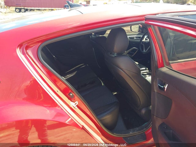12588441 :رقم المزاد ، KMHTC6AD0DU105348 vin ، 2013 Hyundai Veloster Tech مزاد بيع