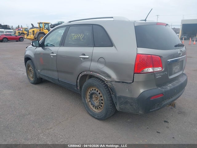 12588442 :رقم المزاد ، 5XYKTDA29CG288669 vin ، 2012 Kia Sorento Lx مزاد بيع