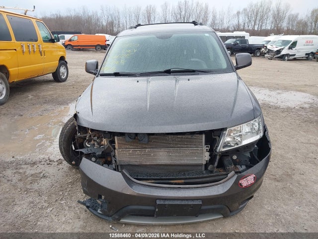 12588460 :رقم المزاد ، 3C4PDCCG2FT668245 vin ، 2015 Dodge Journey Sxt مزاد بيع