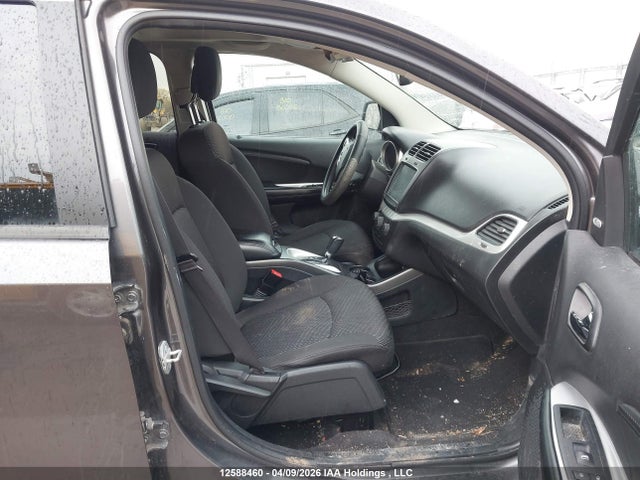 12588460 :رقم المزاد ، 3C4PDCCG2FT668245 vin ، 2015 Dodge Journey Sxt مزاد بيع