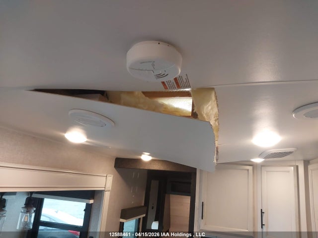 12588461 :رقم المزاد ، 1UJBJ0BS7N1C20650 vin ، 2022 Jayco Eagle مزاد بيع