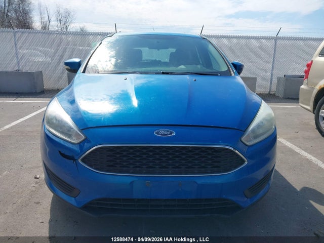 12588474 :رقم المزاد ، 1FADP3K28FL284245 vin ، 2015 Ford Focus Se مزاد بيع