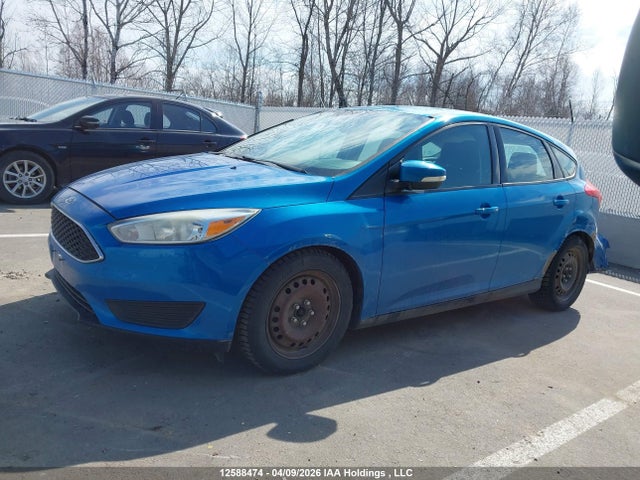 12588474 :رقم المزاد ، 1FADP3K28FL284245 vin ، 2015 Ford Focus Se مزاد بيع
