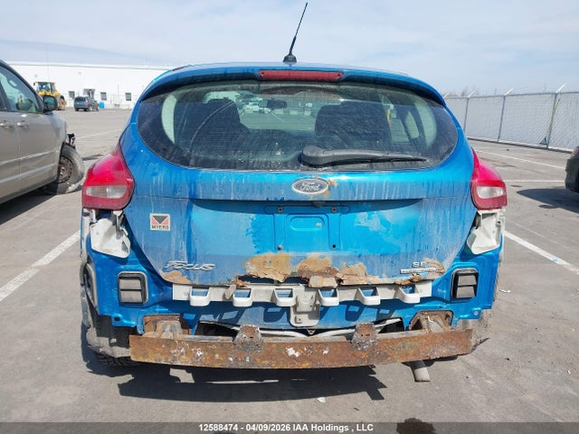 12588474 :رقم المزاد ، 1FADP3K28FL284245 vin ، 2015 Ford Focus Se مزاد بيع