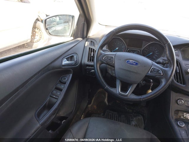 12588474 :رقم المزاد ، 1FADP3K28FL284245 vin ، 2015 Ford Focus Se مزاد بيع
