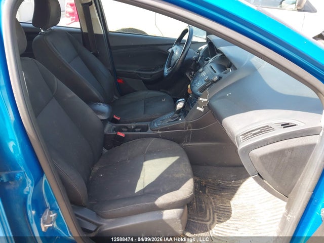 12588474 :رقم المزاد ، 1FADP3K28FL284245 vin ، 2015 Ford Focus Se مزاد بيع