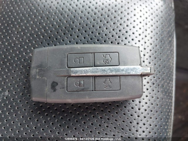 12588476 :رقم المزاد ، 1LNHL9ER7BG614653 vin ، 2011 Lincoln Mks مزاد بيع