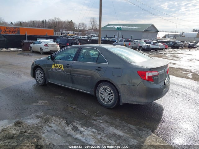 2013 Toyota Camry L/se/le/xle მანქანა იყიდება აუქციონზე, vin: 4T1BF1FK1DU643537, აუქციონის ნომერი: 12588483
