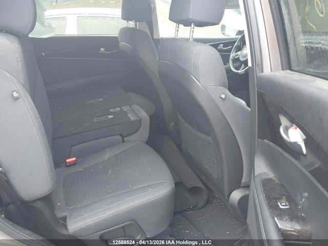 5XYPGDA3XJG389963 KIA Sorento 2.4l Lx