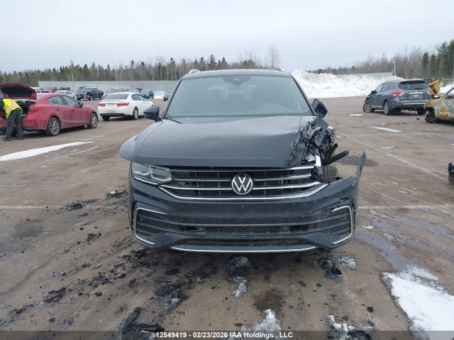 12549419 :رقم المزاد ، 3VV4B7AX9PM057127 vin ، 2023 Volkswagen Tiguan Highline R-line مزاد بيع