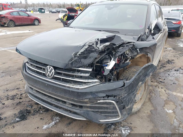 12549419 :رقم المزاد ، 3VV4B7AX9PM057127 vin ، 2023 Volkswagen Tiguan Highline R-line مزاد بيع