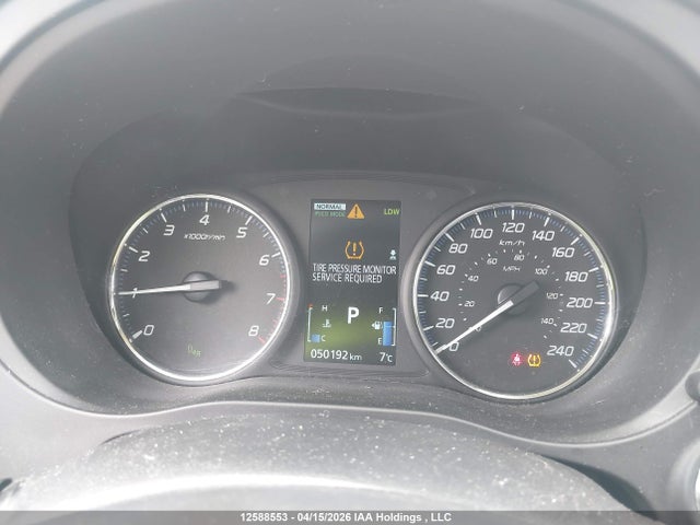 12588553 :رقم المزاد ، JA4AZ2A36LZ604256 vin ، 2020 Mitsubishi Outlander Es/ex/ex-l مزاد بيع